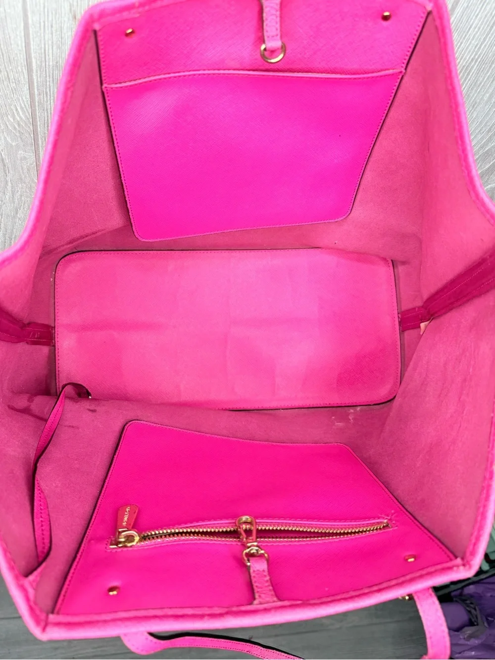 Vintage Michael Kors Jet Set Large Tote in Raspberry Pink Saffiano leather bag
